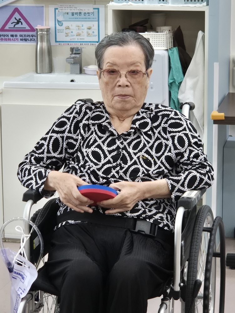 2039468379_CaGv5UiB_43f139542daebc43bb8d9dee27fbbf63f9d73f2b.jpg 이미지크게보기