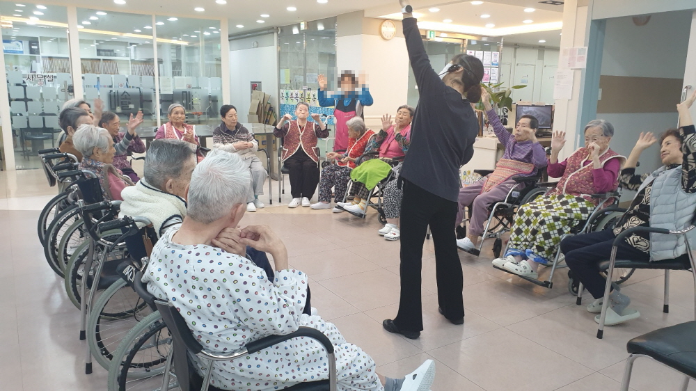 2039468379_H3WZRJyC_671d5a94f0962105ab62f468b8c859bd032b1edb.jpg 이미지크게보기