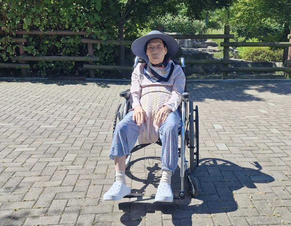 2039468379_H57E9nfK_bd132b526ee19b9076bdcb5e58037cf5983f1241.jpg 이미지크게보기