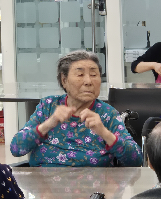 2039468379_cXE2wy5W_c3f5c9b538aa9ad6f15803fd73bd29f526f4814b.jpg 이미지크게보기