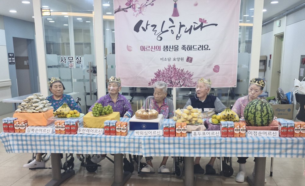 2039468379_kSBvufIZ_2bd7f3a5f37bc17578aa0b58d6835b02f92d872c.jpg 이미지크게보기