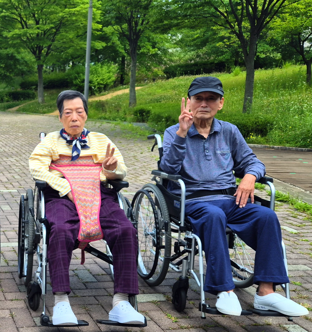 2039468379_vaRP86y5_6f283133792e38dd15c7028293523d7c3a0e5398.jpg 이미지크게보기