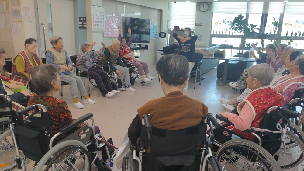 2039468379_2ZSdnIam_e755d4a5a5599a2c413706f8d29d130b5665f9f1.jpg 이미지크게보기