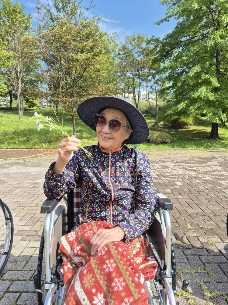 2039468379_4mT8feKD_1b6b0dd8f42a92197cfc3940a901bc4506bf670e.jpg 이미지크게보기