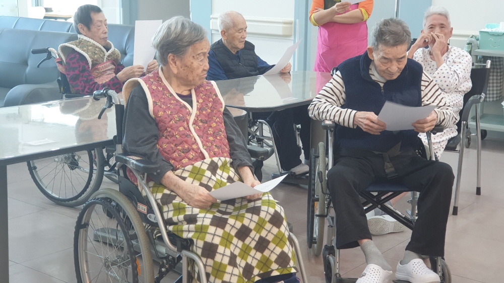 2039468379_7x1yg4IM_d33f7c23ccc59ff3b930b443a054a7cb64790403.jpg 이미지크게보기