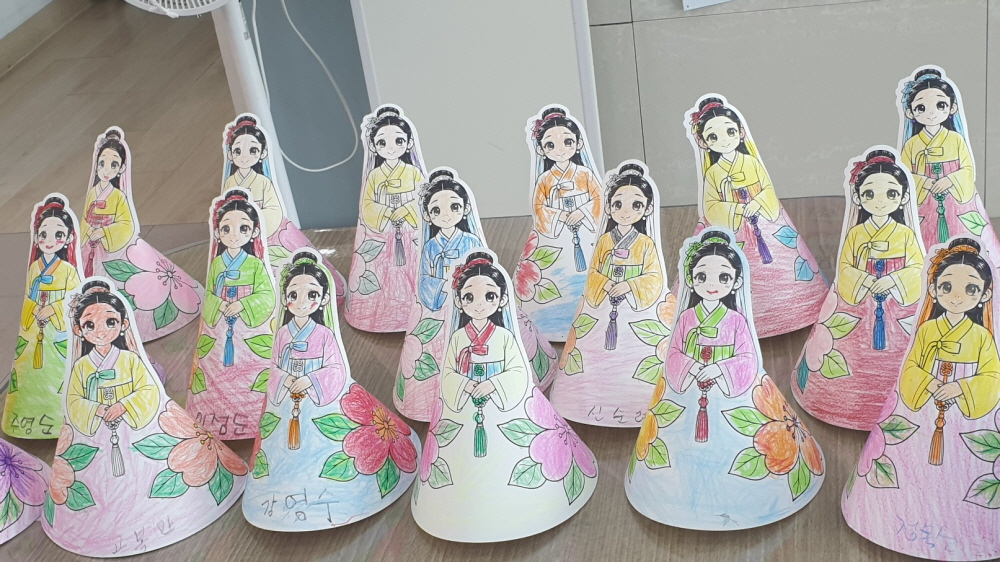 2039468379_8QmSR1O4_3cf0a9f19e541e4fc803e56bd7d1d4e32844a35e.jpg 이미지크게보기