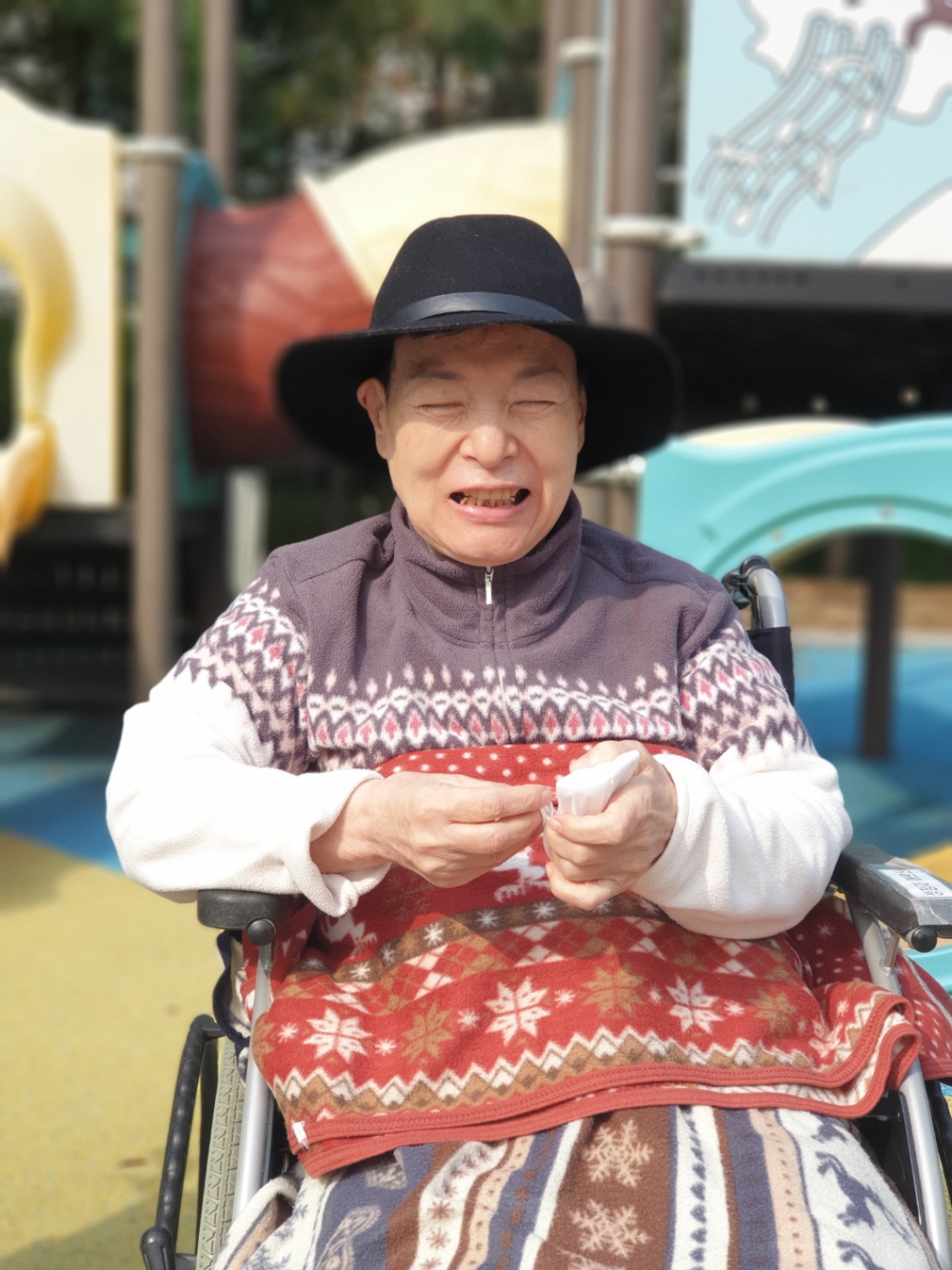 2039468379_Br4pxOfJ_5ae2105938ec23097d91533dc3aebc4077380dac.jpg 이미지크게보기