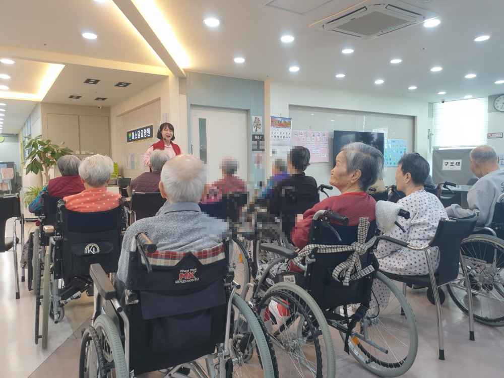 2039468379_DGc1WOQp_586909d20ba209100d1924b9afec2ee75770a4c7.jpg 이미지크게보기