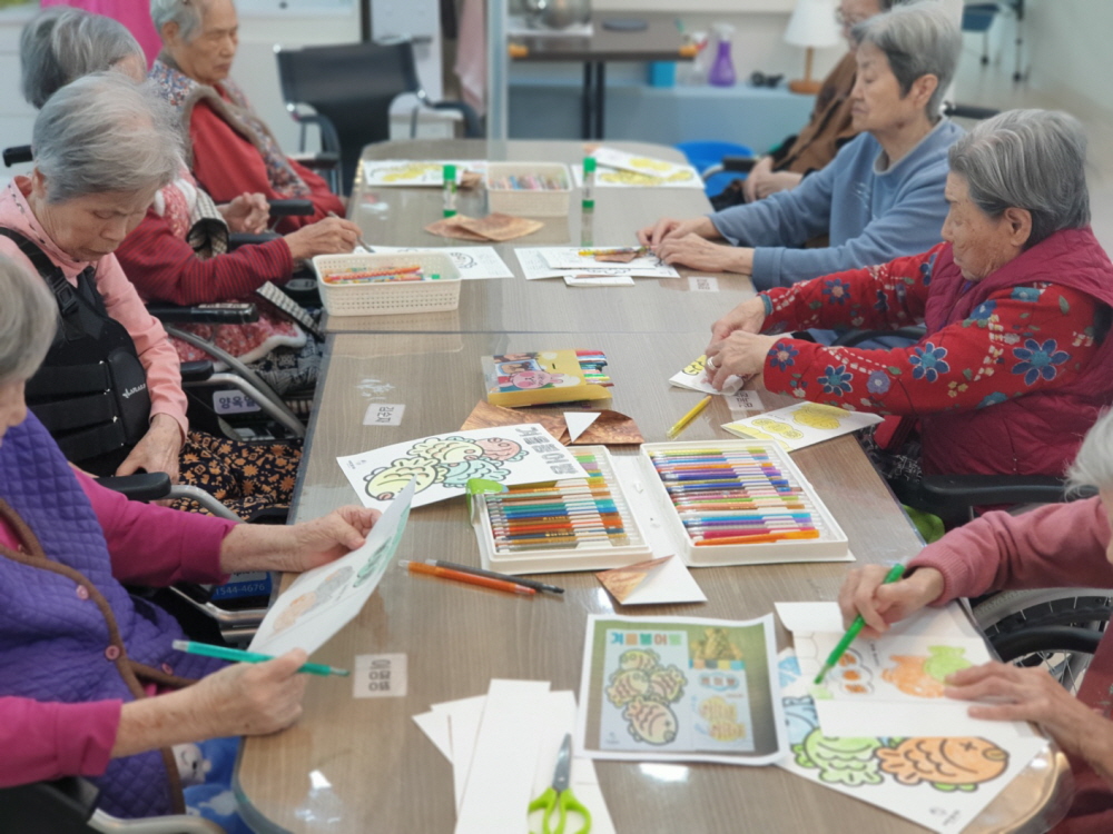 2039468379_Eqrb7Git_50ee275d3892e39f6717ff3a08f6720562694bd2.jpg 이미지크게보기