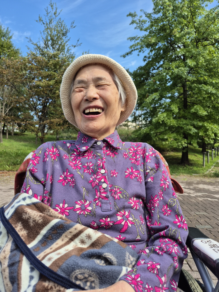 2039468379_FeH4Rw7O_de6d319740b308c0f58cea86238e3a7ad7dba5ed.jpg 이미지크게보기