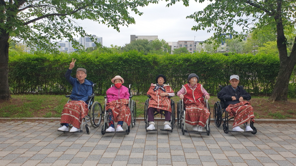 2039468379_HOFZGgVa_7b65b6cd6fc73d8f9b3ed42750fe620b3c0000bd.jpg 이미지크게보기