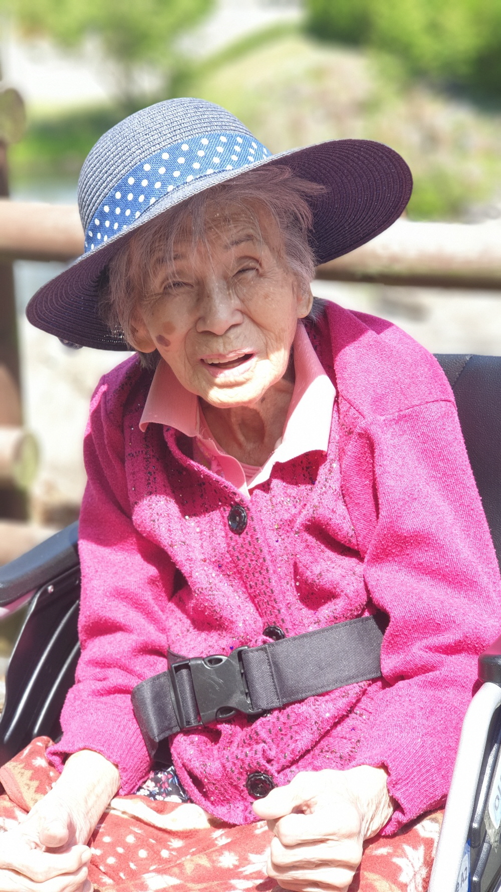 2039468379_JY7gonKM_1f2abfec0600a165c5e57ffbc10022aa8a5f4a1e.jpg 이미지크게보기