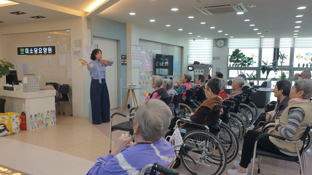 2039468379_JwOv4jr7_9b9b390a39432aee2d97f5302773f69ae4915b2c.jpg 이미지크게보기