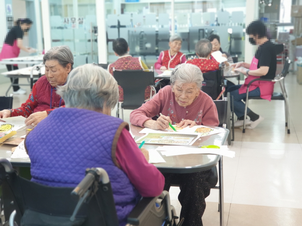 2039468379_LTSE3Yn9_a84e15938e0dba34323600bc5d3b7a97f6f1d918.jpg 이미지크게보기