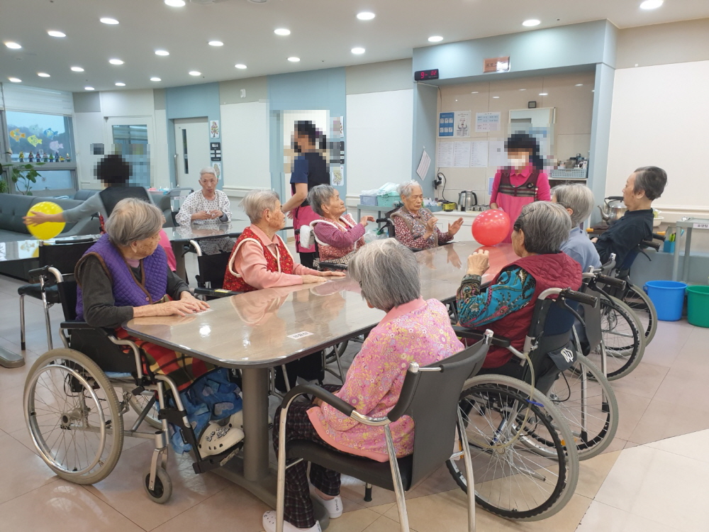 2039468379_NJDefUqO_70d453f8f2d7a80dda5aa6972a607f9cbbdd4b5d.jpg 이미지크게보기