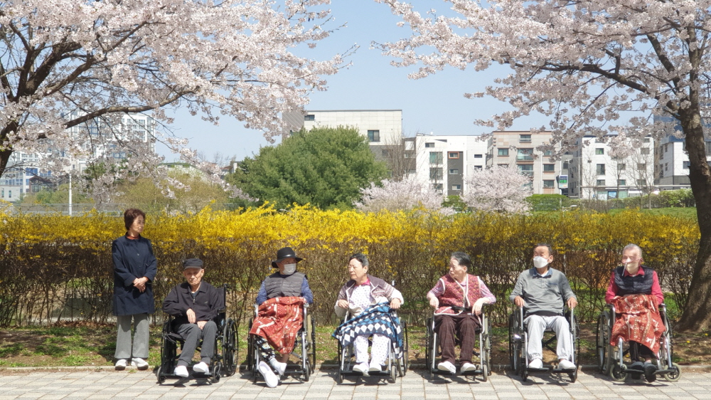 2039468379_NP5T10eR_12c12aee21efe2ac0c78a8f6be9f0338e431748d.jpg 이미지크게보기