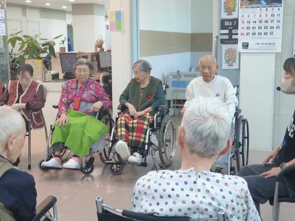 2039468379_QAyFdezo_3c0f559510d500c641f905f60720dea133361718.jpg 이미지크게보기