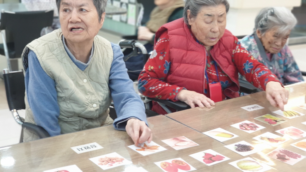 2039468379_QlTA2YFD_650925af92377a728b9fe92ce1c31e08ac81355c.jpg 이미지크게보기