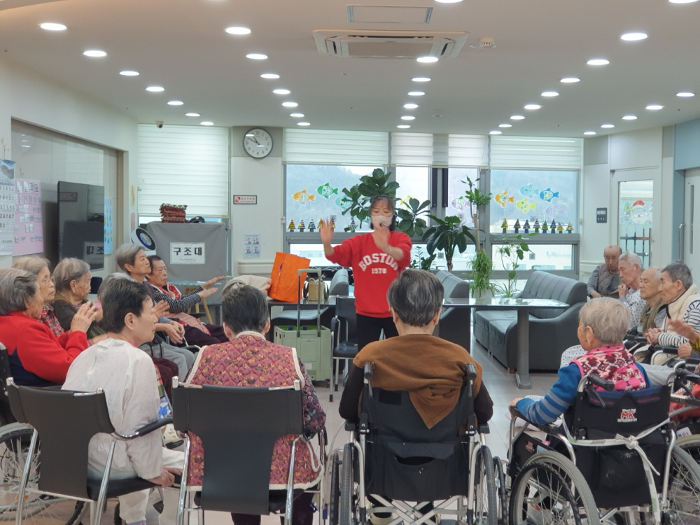 2039468379_Rfm8j5ZU_62bf1ebc5b7f7682ef007ce8d8713e949d149e23.jpg 이미지크게보기