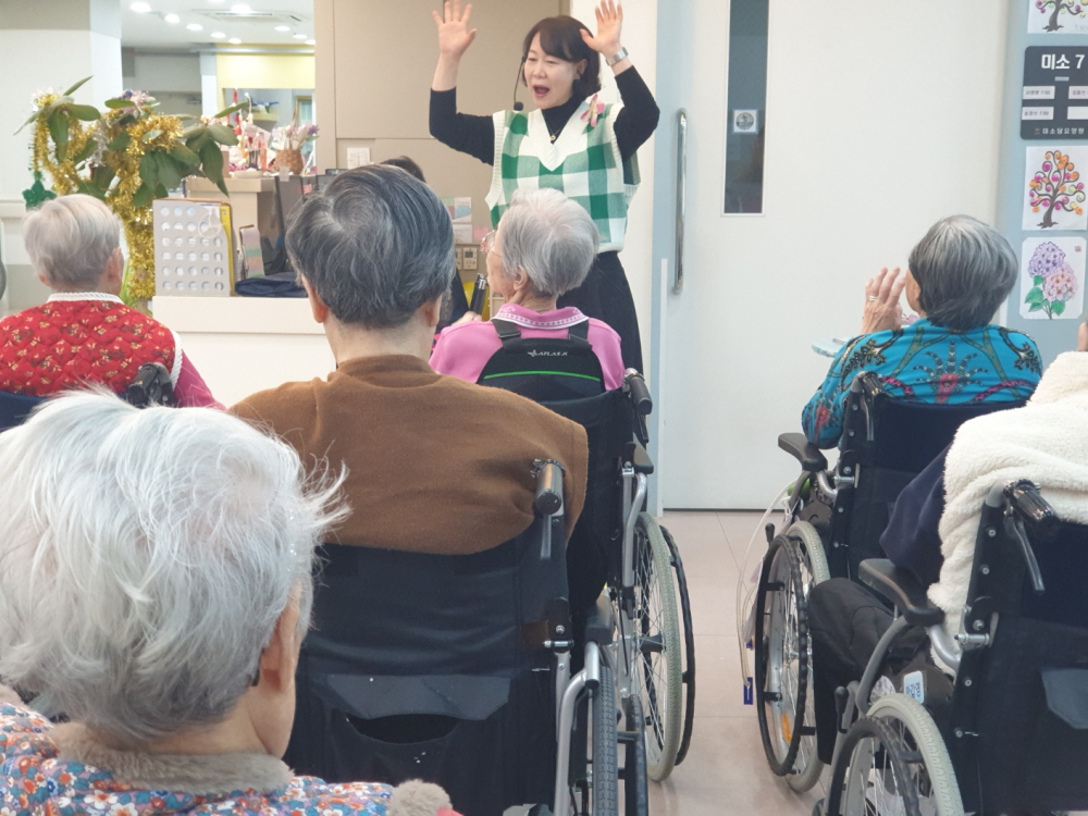 2039468379_TOQrDINY_2b75cb0e4504003b3fe4ed7cdd41fb66f293b037.jpg 이미지크게보기