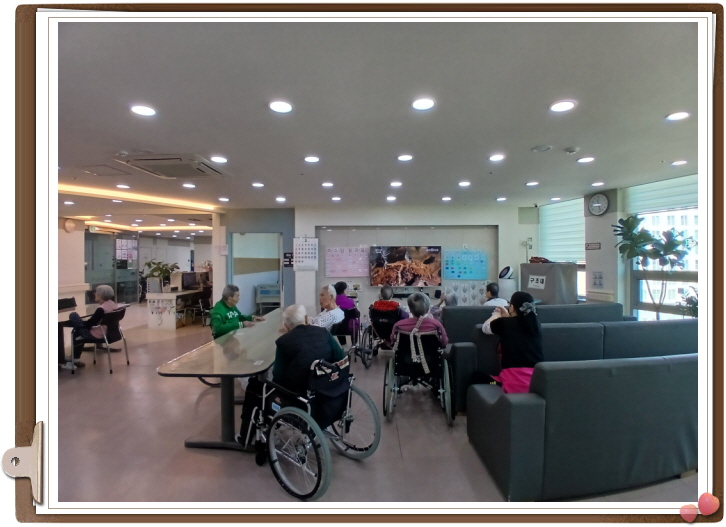 2039468379_UXtKxRq3_c1e23bb92c41116a918e6bf2020d2d92d446b0b3.jpg 이미지크게보기