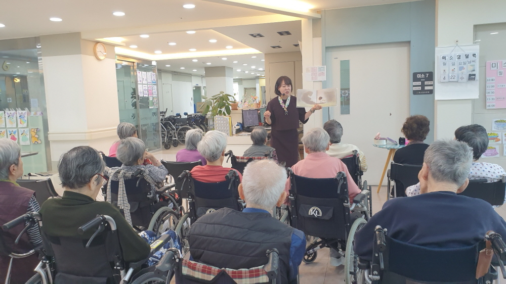 2039468379_VwcjXp6n_2e45d38ebf7781e4ac88c8c80a25a3f931853f94.jpg 이미지크게보기