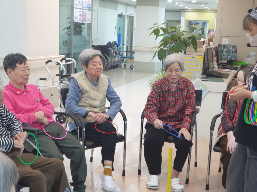 2039468379_Y3WmXI4T_a59ba92a642ee257ae91417a7f1c70eecc48d27b.jpg 이미지크게보기