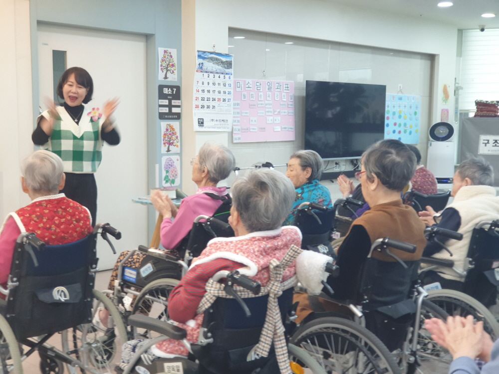 2039468379_Z1vqxEFX_6d28d2d6f28065ebef3239d28a6034c947c2c82f.jpg 이미지크게보기