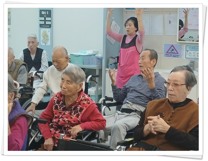 2039468379_cPRz2fnl_7895b93131ef226fef098ec9b5b4593b18652bb4.jpg 이미지크게보기