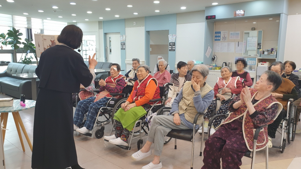 2039468379_cnqlQVsg_6ec114575055b57474fc35ae89679e6ddb0b99aa.jpg 이미지크게보기