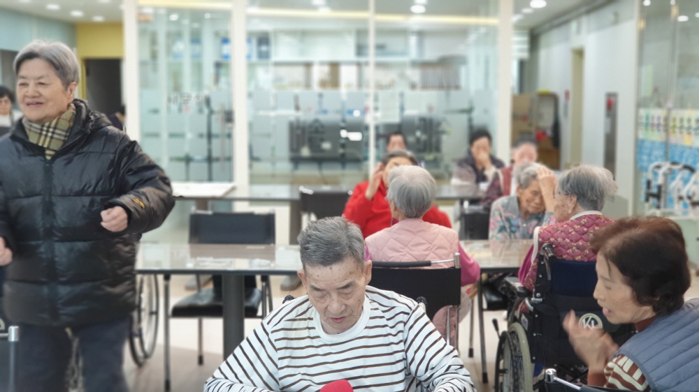 2039468379_dICqikyM_1de377e42dff61d7de0db7a1312d1211e766a627.jpg 이미지크게보기