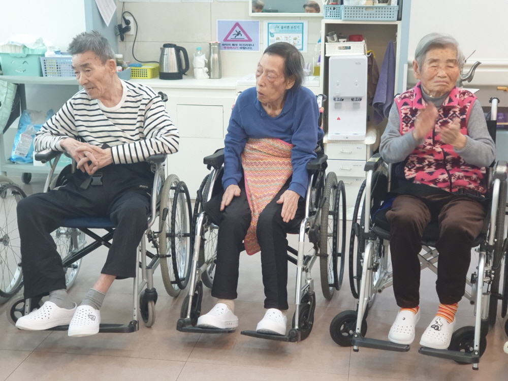 2039468379_eH4T1yEa_8ae4fb8182731ca99552c3bc2151aee2da7680ab.jpg 이미지크게보기