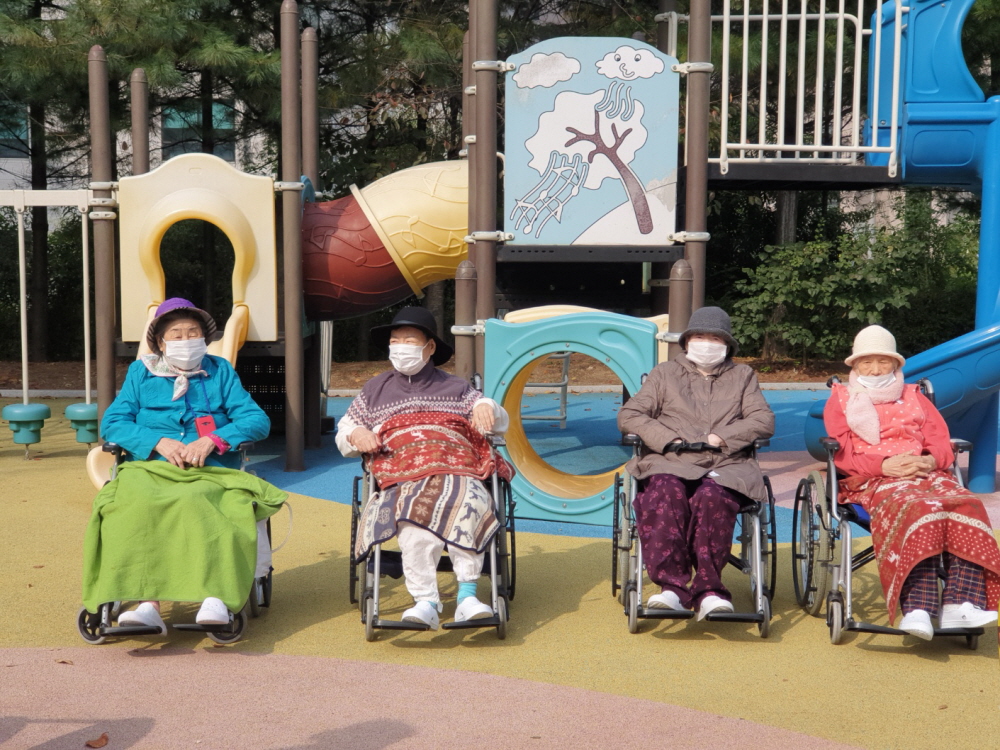 2039468379_eUAxXTEm_ec58ce1c7e5c5f71c9e88ec11312654997abd49b.jpg 이미지크게보기