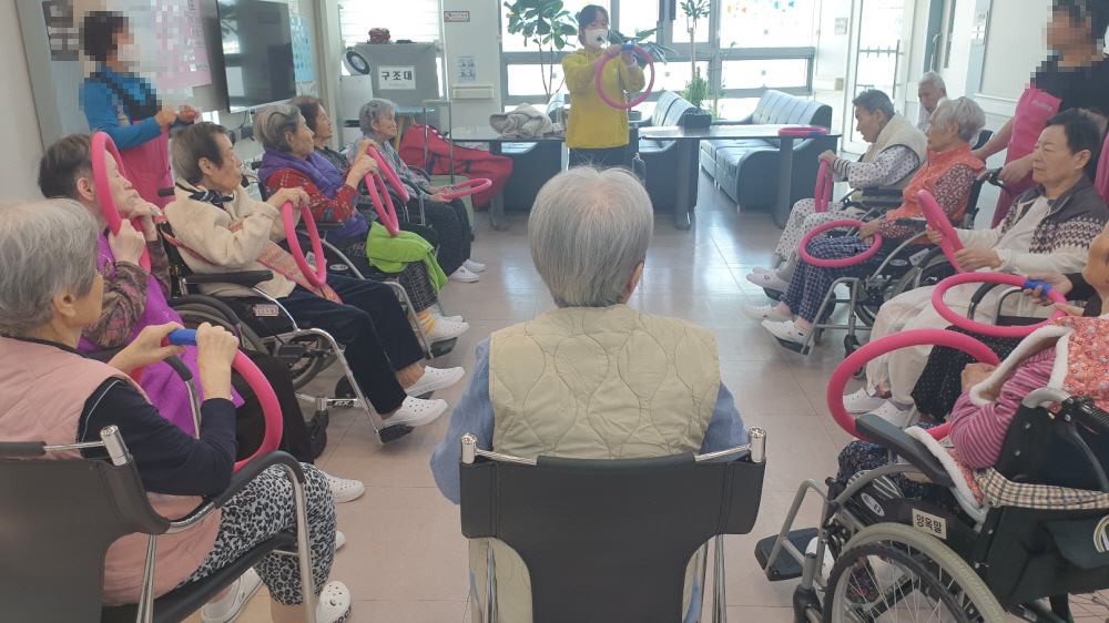 2039468379_eXlx1k8Q_7fc4901b0e40dfc54e862e4b218ffc3665504975.jpg 이미지크게보기