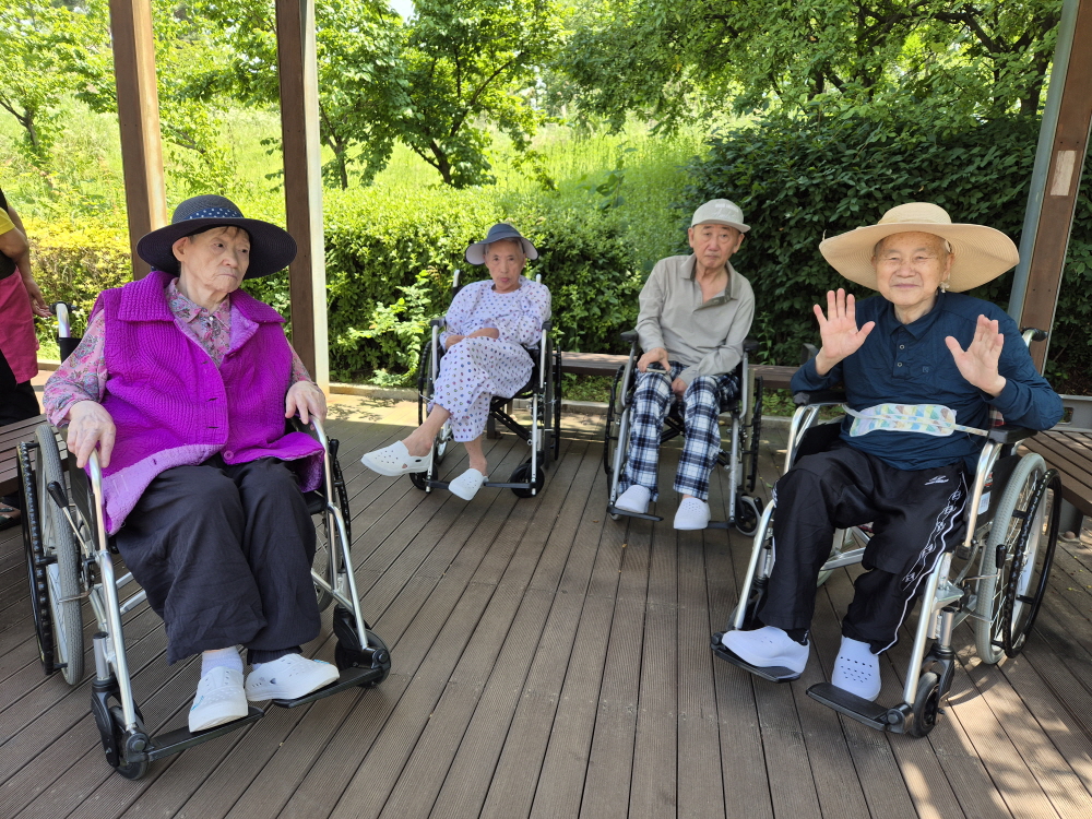 2039468379_fydECkpg_936ee772f09d35e70cd260b1bfef180c998555ee.jpg 이미지크게보기