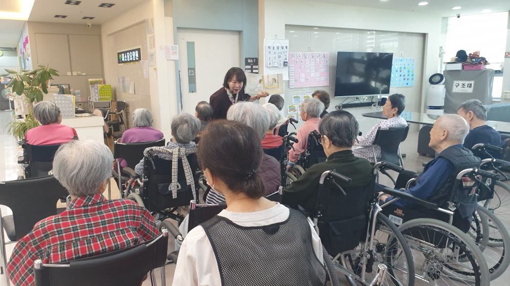 2039468379_g30Wwq5K_f0a8285a1d42394d6d58f0ea91c4db793e5a86ba.jpg 이미지크게보기