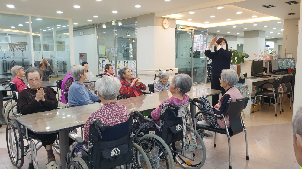 2039468379_jd4r3Nh7_f9806ffc37672ee7f4db1d105e75a682e568c9e5.jpg 이미지크게보기