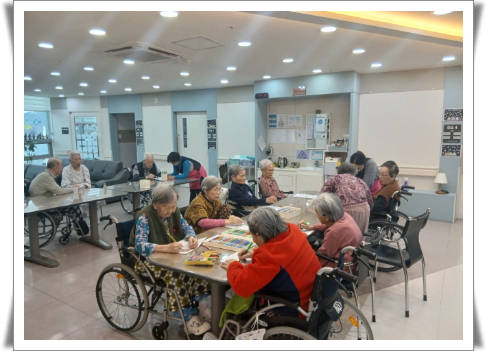 2039468379_jpJWdaQg_dc0a1f1e5c005c20d00fe2024d141aa8d53a0d9f.jpg 이미지크게보기