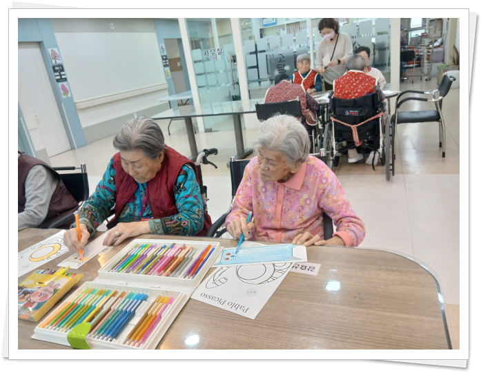 2039468379_jvOwfigk_d3a971a1c48a085b99bb42dce4491e6ae3b7bef6.jpg 이미지크게보기