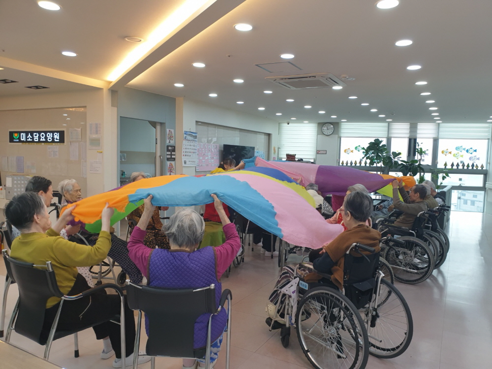 2039468379_kT35D0yW_98533d9b4ccede32882df9ad66af72ce6ef9d902.jpg 이미지크게보기