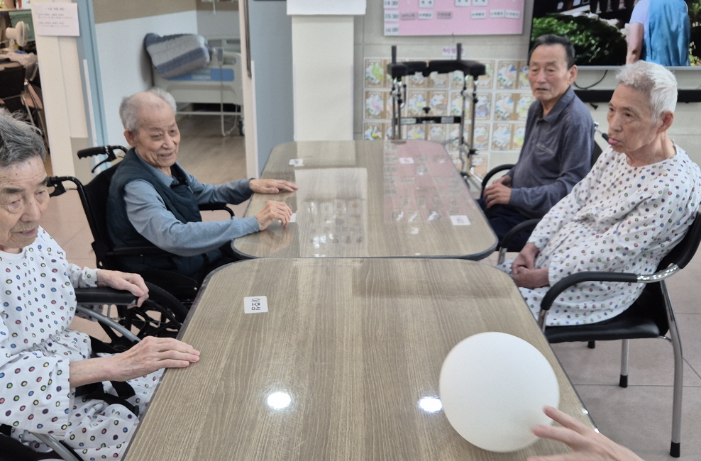 2039468379_m3SvPjW1_a679b002272f624791d34a8efd514601351bf69d.jpg 이미지크게보기
