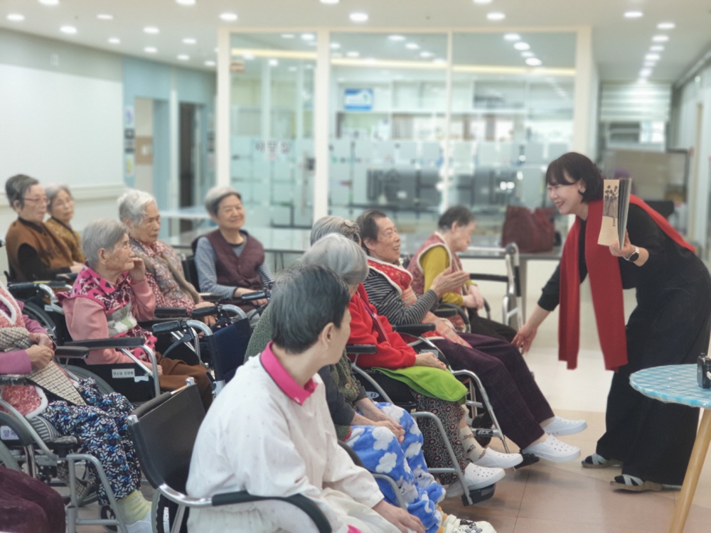 2039468379_mSAblLzI_579c3151253fa27c2e14148255db9cecff563aca.jpg 이미지크게보기