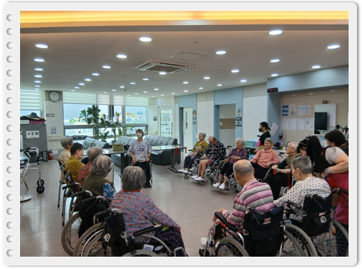 2039468379_oxdbJUVu_4bae57c5d3681d51dc7cbb227dbd254a803f38a0.jpg 이미지크게보기