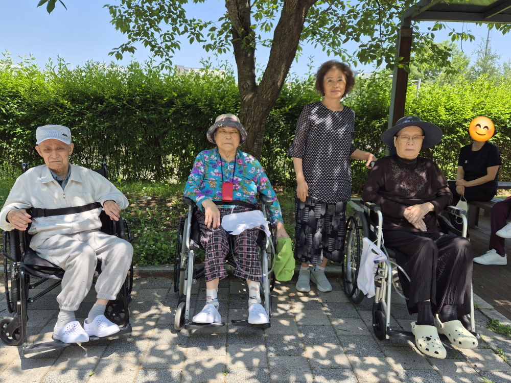2039468379_oy8pEnXq_876af3a05d687a50a87a36f230a366fd8b2a0b87.jpg 이미지크게보기