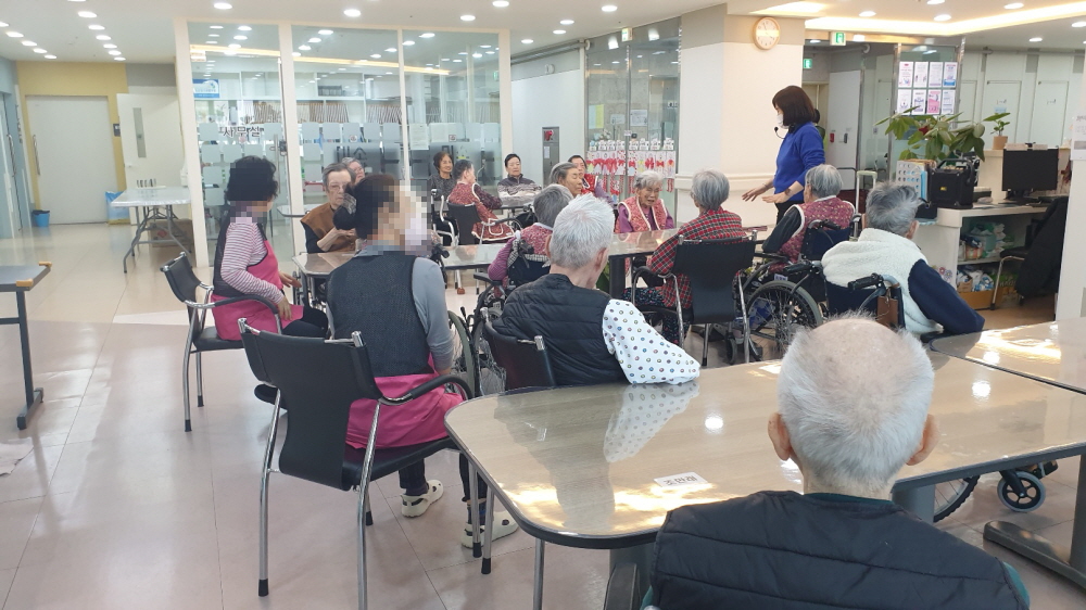 2039468379_pcNP5iyd_cca72a46fe43910fdea3c3c38f780e7e5eee0ea0.jpg 이미지크게보기