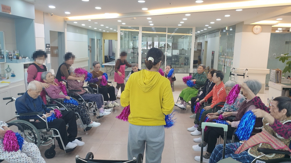 2039468379_qHyN2nO1_6ba7bd1adba3e09b6fd3d5978a147dc0be1e1f31.jpg 이미지크게보기