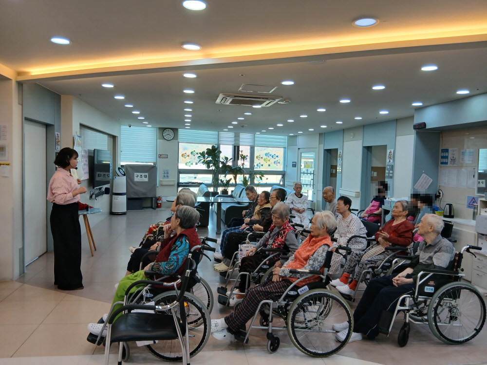 2039468379_qQSlz9Ed_526a0085f41a031f516283439f2070ce5574d455.jpg 이미지크게보기