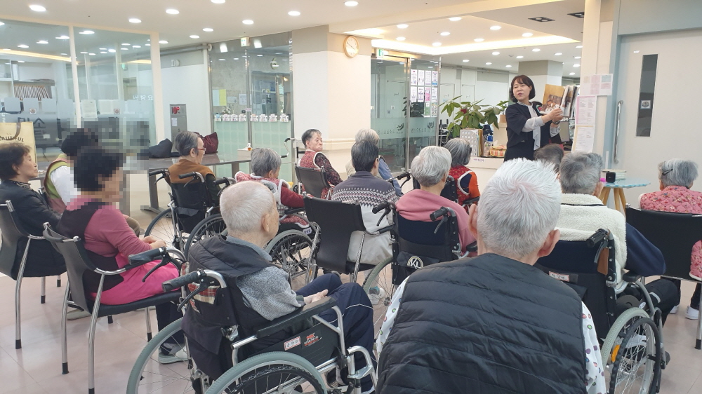 2039468379_rbU4hw1M_f37b6c20c5bcb492fc42fe0d585e5efec1de43fb.jpg 이미지크게보기