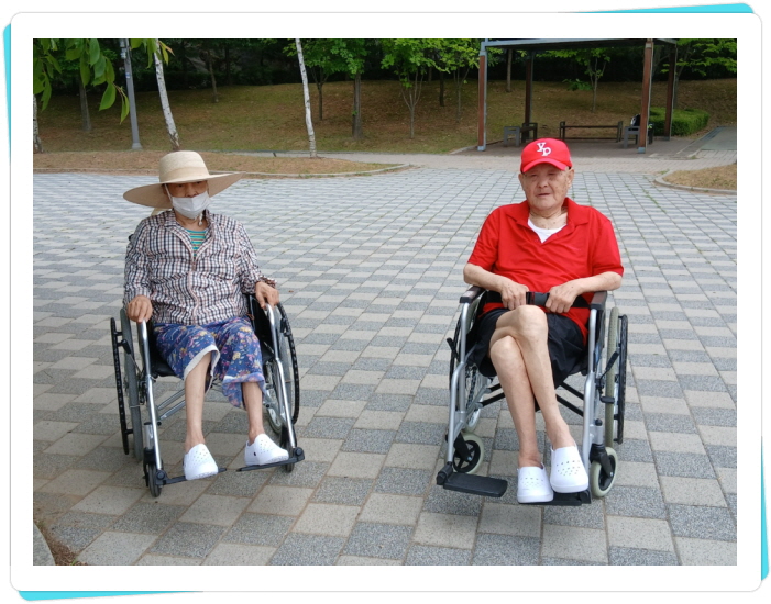 2039468379_rtg6laVD_c838c0b3884a72c669e30f71e81c49364c6f0751.jpg 이미지크게보기
