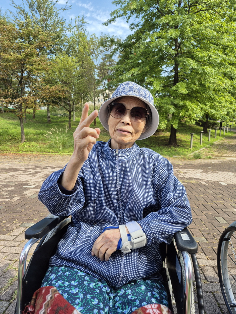 2039468379_tUj8Migf_a3db2fd78aa2ce93cbf6763e6d7277c5a8be02a8.jpg 이미지크게보기